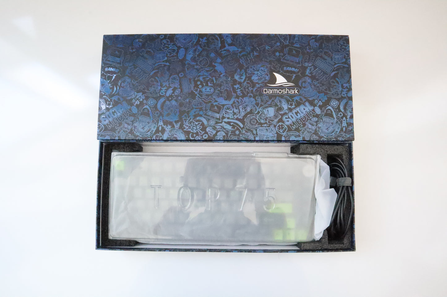 DARMOSHARK TOP75 BLACK 0090 OUTLET