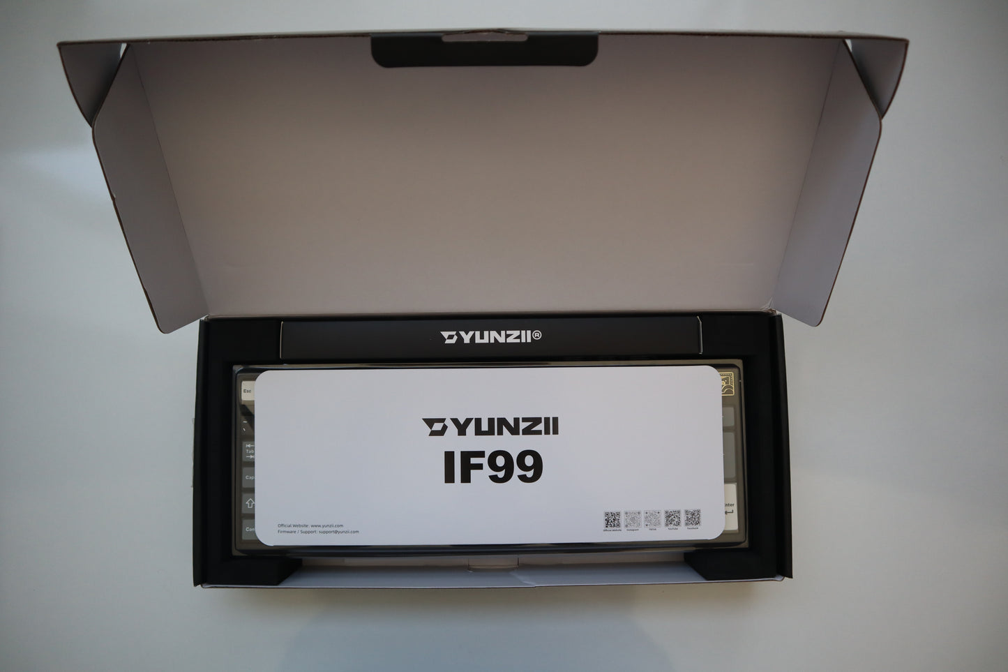YUNZİİ IF99 BLACK COLOR COCOA CREAM SWİTCH 0095 OUTLET